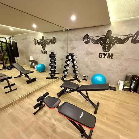 Sa Apartments! 150m To The Cleopatra شقة *