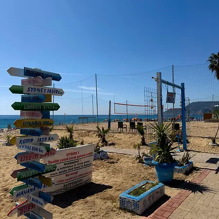 Sa Apartments! 150m To The Cleopatra * Alanya