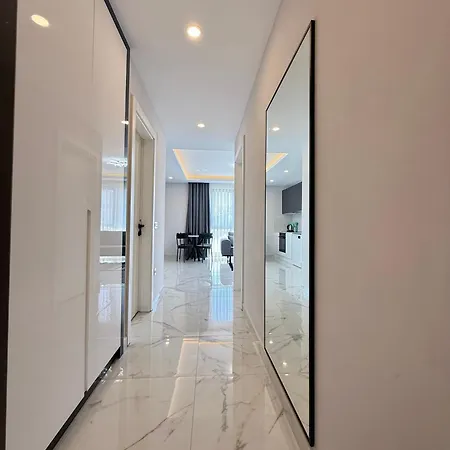 Sa Apartments! 150m To The Cleopatra