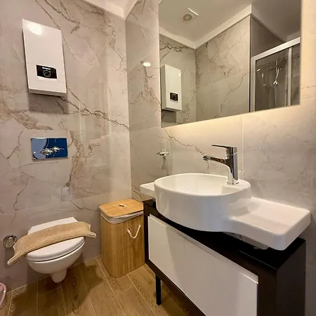 Sa Apartments! 150m To The Cleopatra