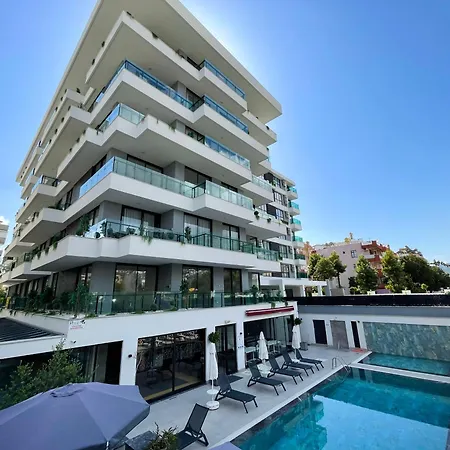 Sa Apartments! 150M To The Cleopatra Beach Apartment