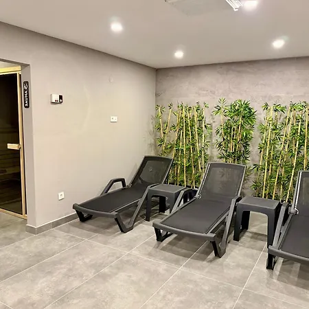 Διαμέρισμα Sa Apartments! 150m To The Cleopatra *