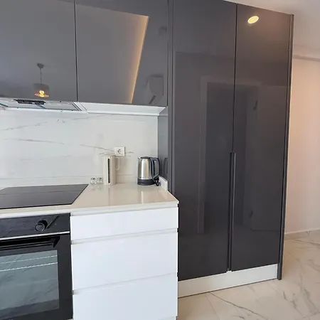 Sa Apartments! 150m To The Cleopatra אלאניה