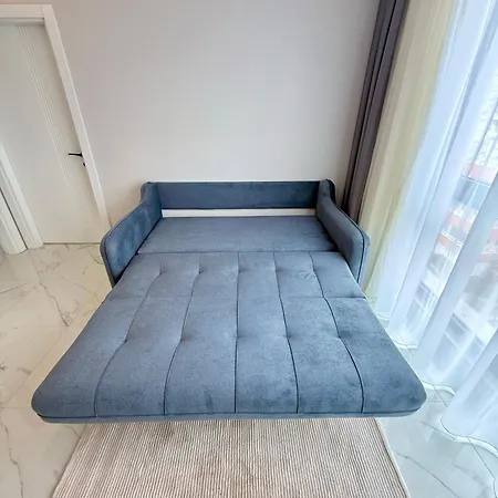 Sa Apartments! 150m To The Cleopatra דירה *
