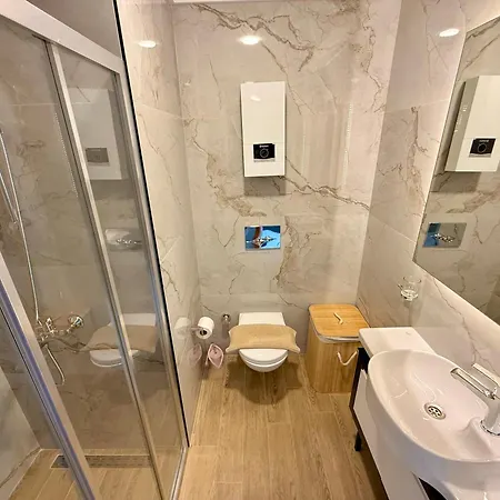 Lägenhet Sa Apartments! 150m To The Cleopatra Alanya