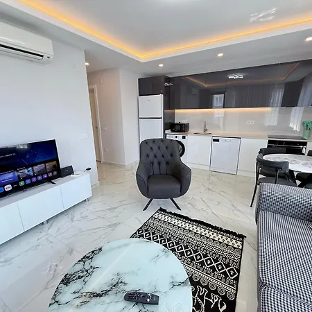 Sa Apartments! 150m To The Cleopatra * Alanya
