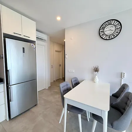 Sa Apartments! 150m To The Cleopatra Alanya