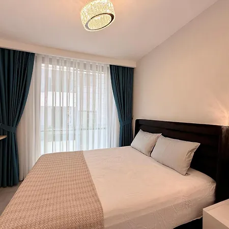 Sa Apartments! 150m To The Cleopatra