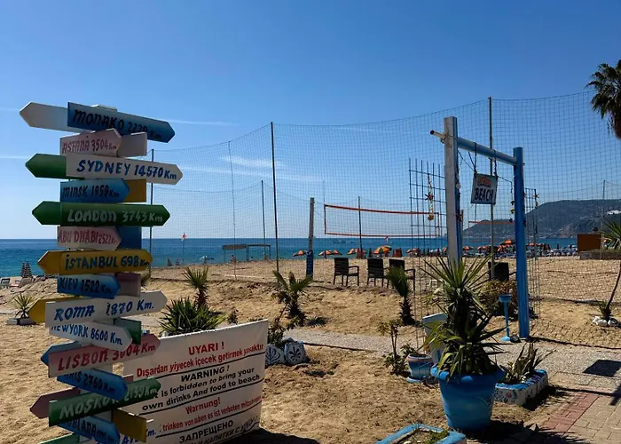 Sa Apartments! 150m To The Cleopatra * アランヤ