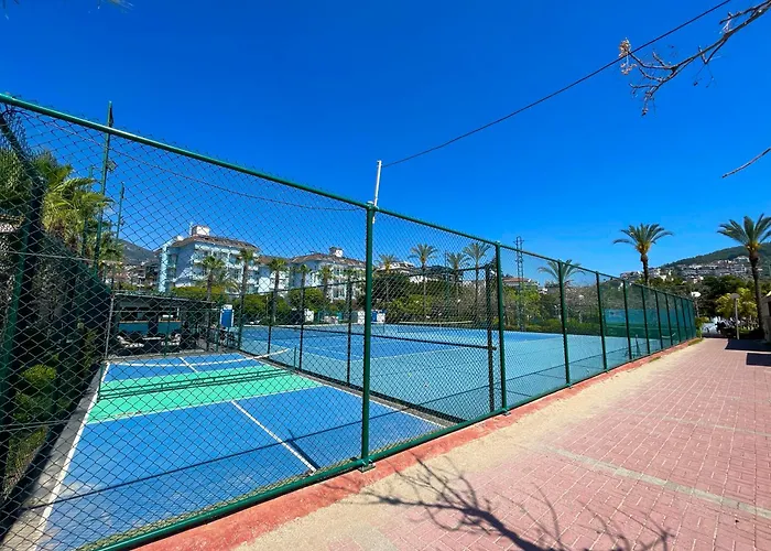 Sa Apartments! 150m To The Cleopatra アパート *