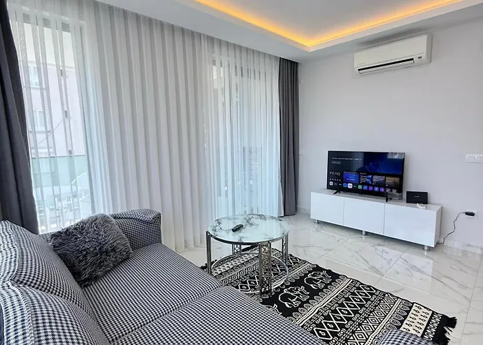 Sa Apartments! 150m To The Cleopatra 阿拉尼亚