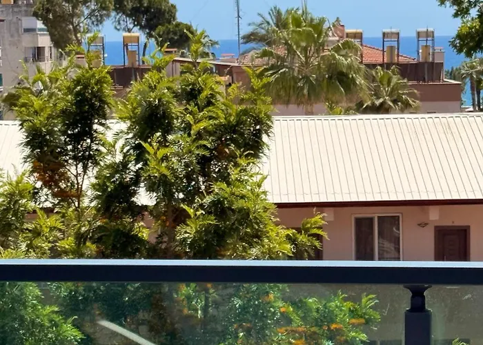 Sa Apartments! 150m To The Cleopatra * アランヤ