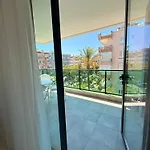 Sa Apartments! 150m To The Cleopatra