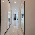 Sa Apartments! 150m To The Cleopatra *