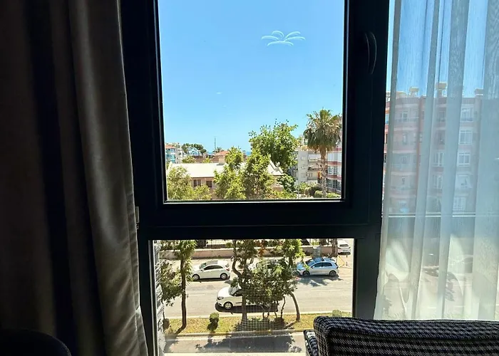 Sa Apartments! 150m To The Cleopatra Daire *
